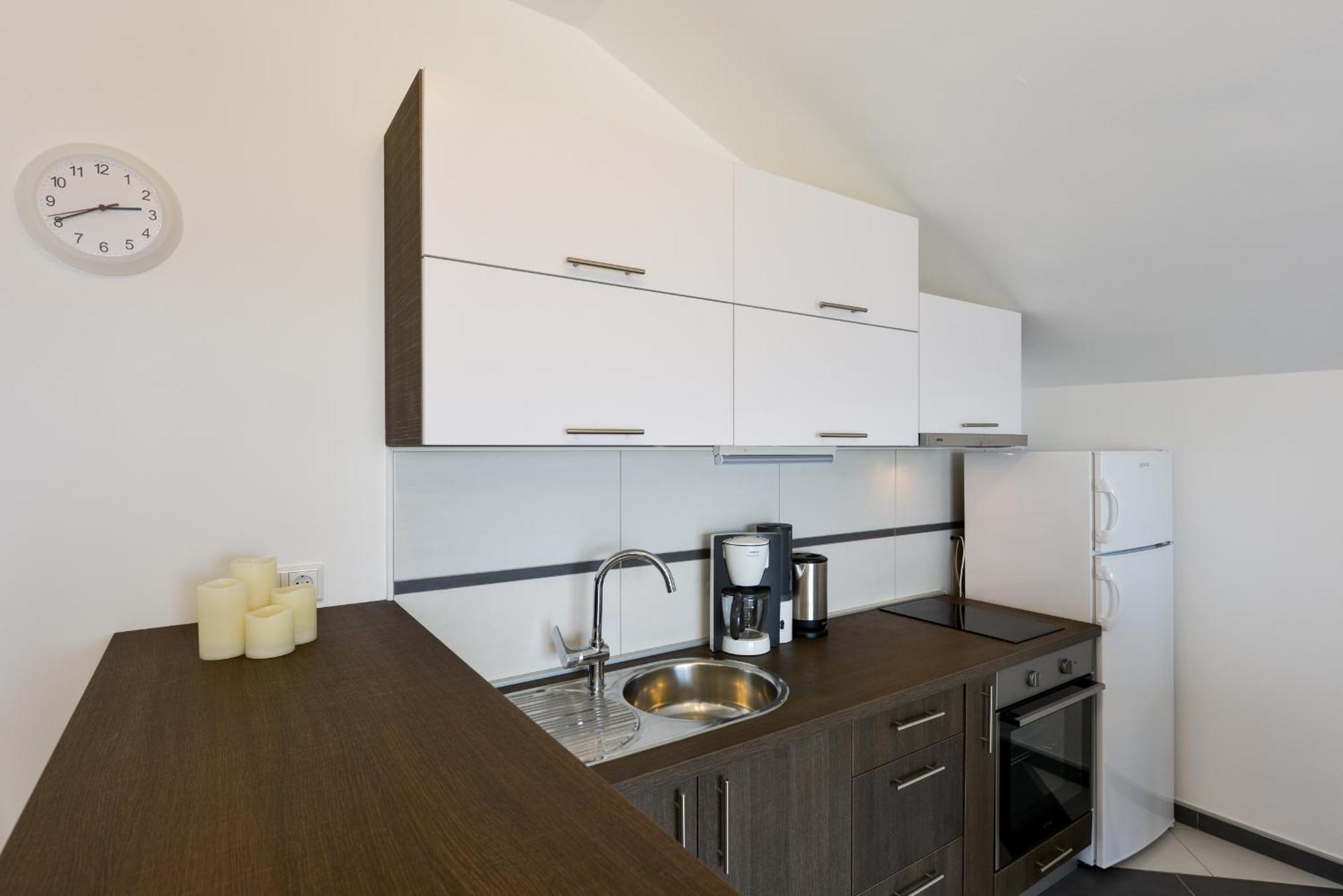 Apartmani Martin Mit Beheiztem Pool With Heated Pool Bibinje Exterior foto